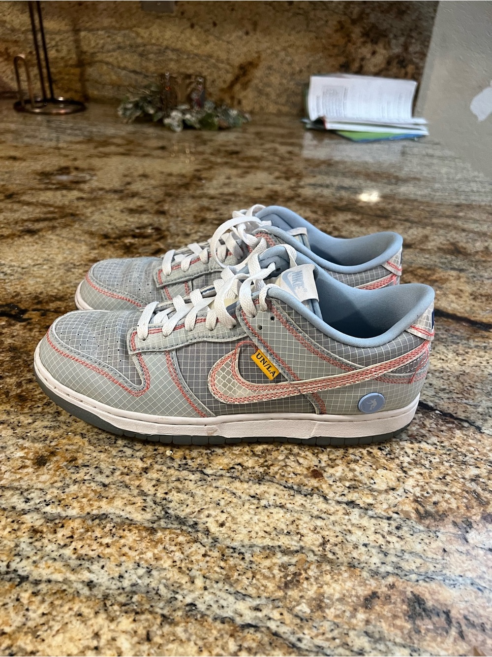 Nike Kids Gray and Pink Accent Low-Top Sneakers